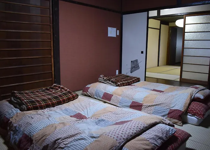 Nishioji Tanuki 西大路 狸