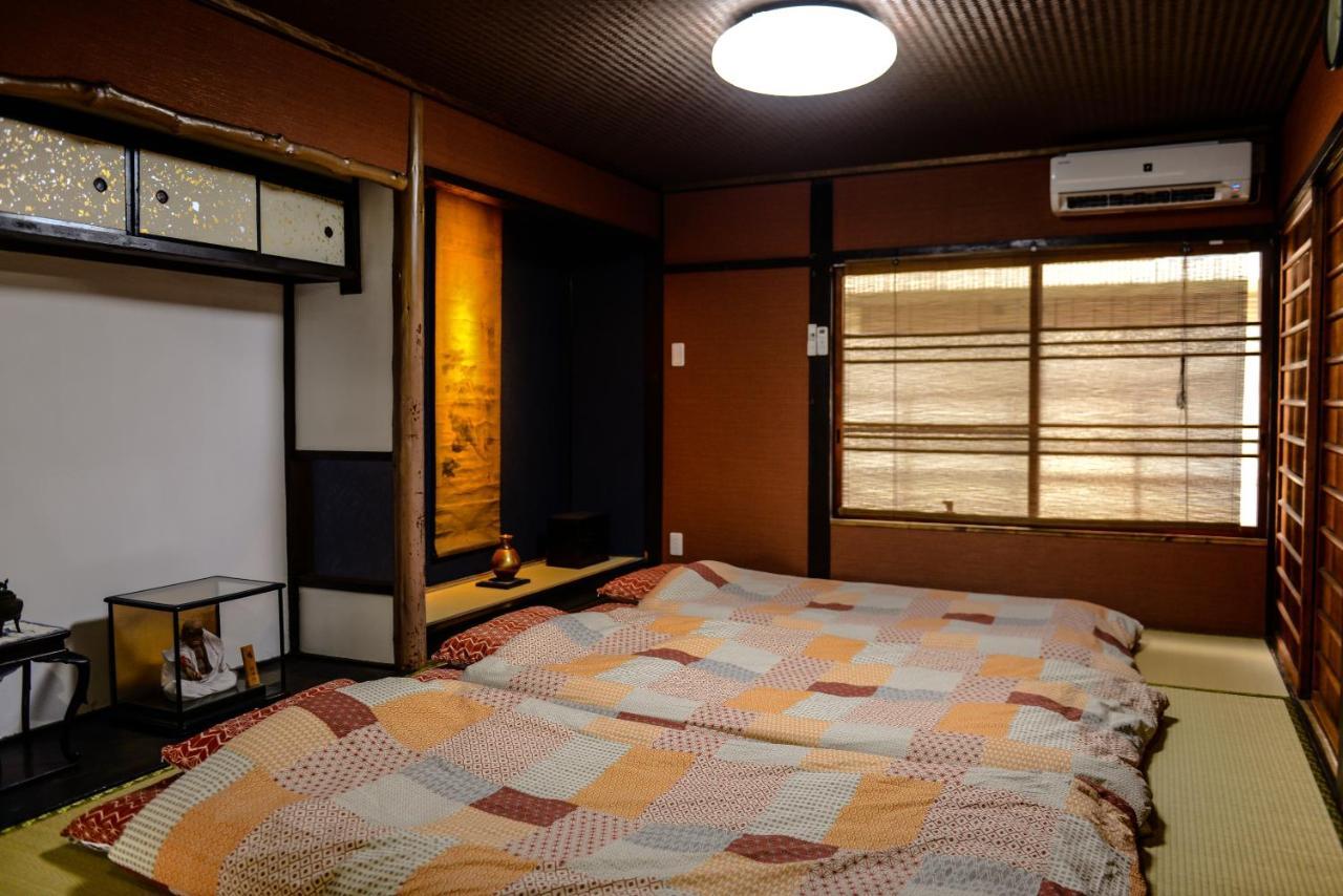 Nishioji Tanuki 西大路 狸 別荘 *