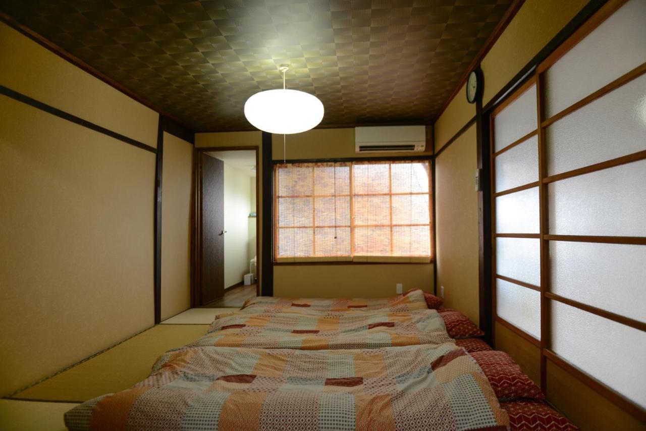 Nishioji Tanuki 西大路 狸 別荘 *