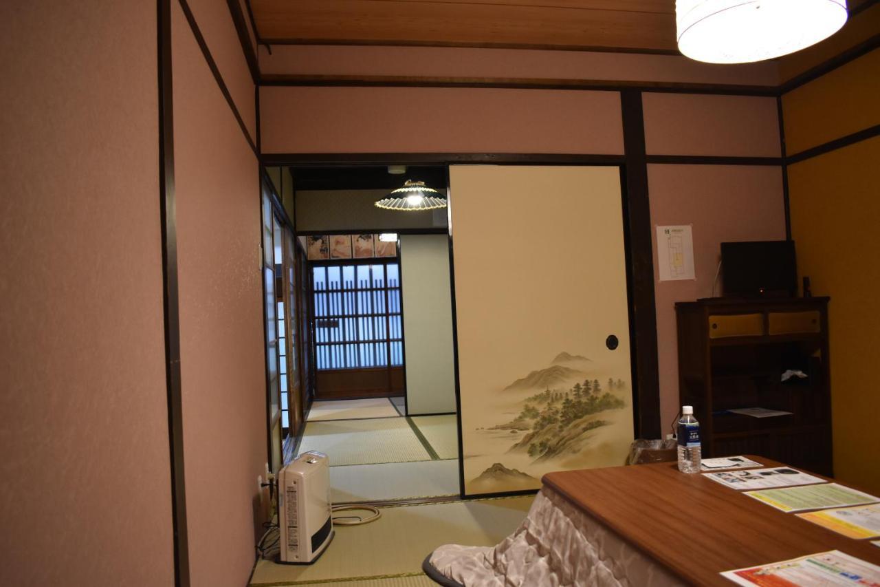 別荘 Nishioji Tanuki 西大路 狸 京都市
