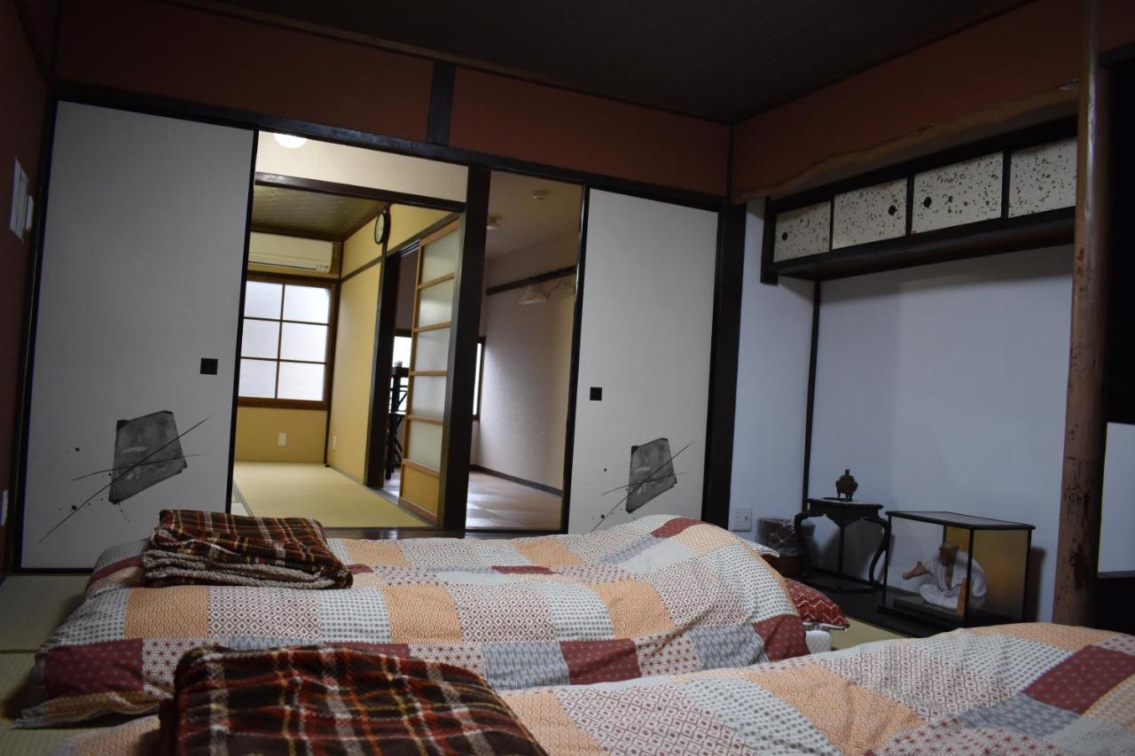 Nishioji Tanuki 西大路 狸 京都市