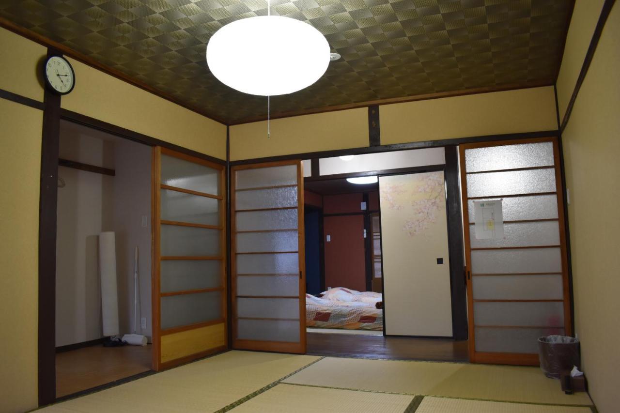 Nishioji Tanuki 西大路 狸 Hébergement de vacances *